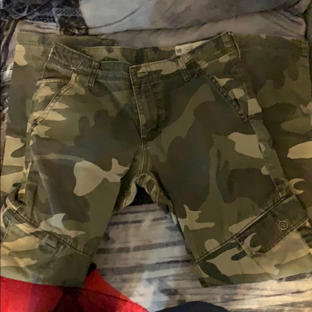 Girls size 14 camouflage pants